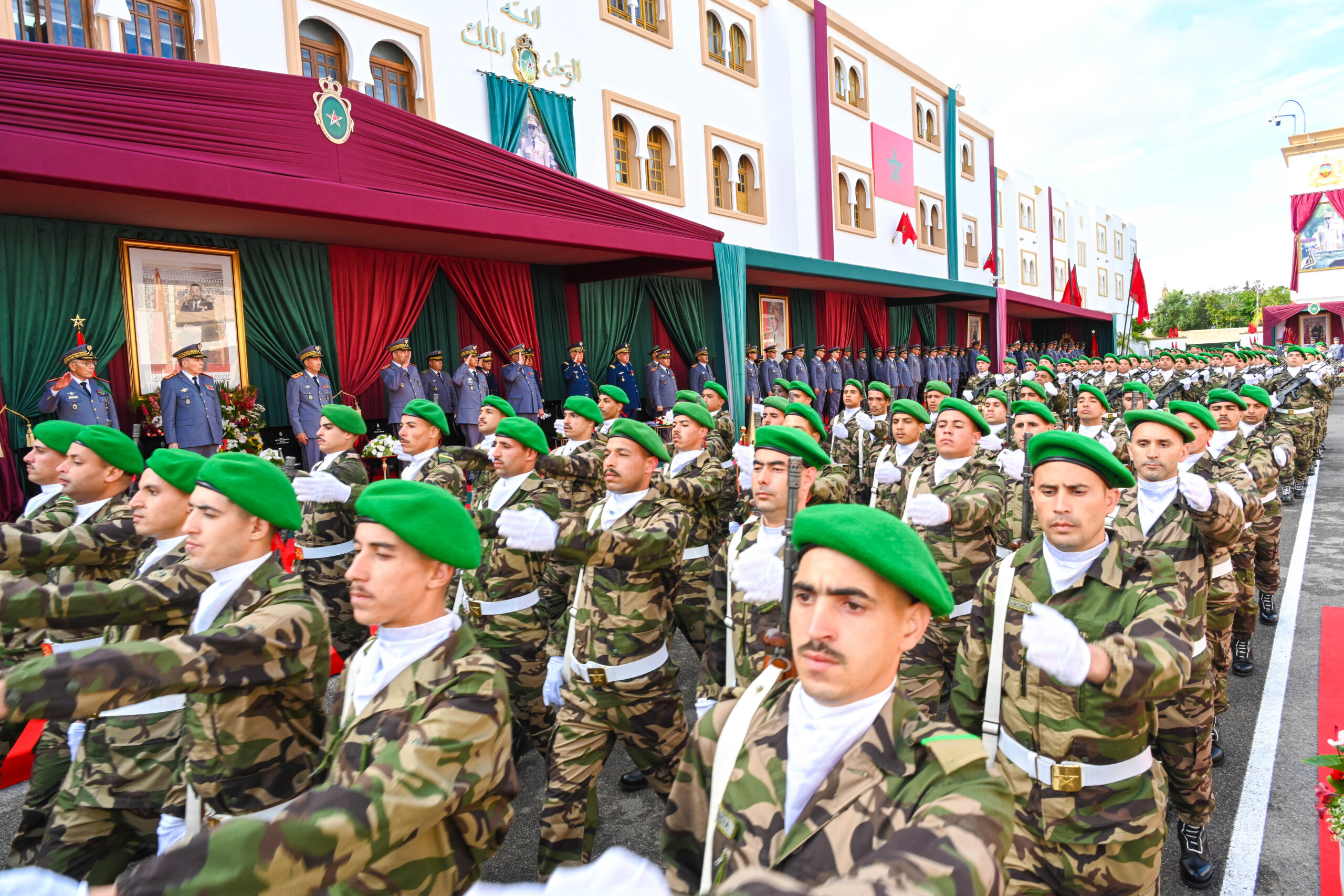جلالة الملك القائد الأعلى ورئيس أركان الحرب العامة للقوات المسلحة الملكية يوجه الأمر اليومي للقوات المسلحة الملكية بمناسبة الذكرى ال 70 لتأسيسها جلالة الملك القائد الأعلى ورئيس أركان الحرب العامة للقوات المسلحة الملكية يوجه الأمر اليومي للقوات المسلحة الملكية بمناسبة الذكرى ال 70 لتأسيسها