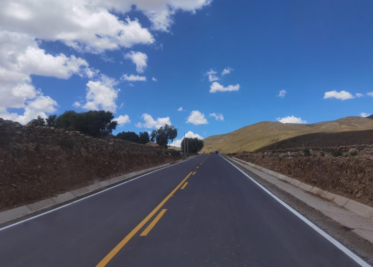 Oliva inaugura el tramo Chorcoya Méndez- Chorcoya Avilés, el camino 20 de su gestión