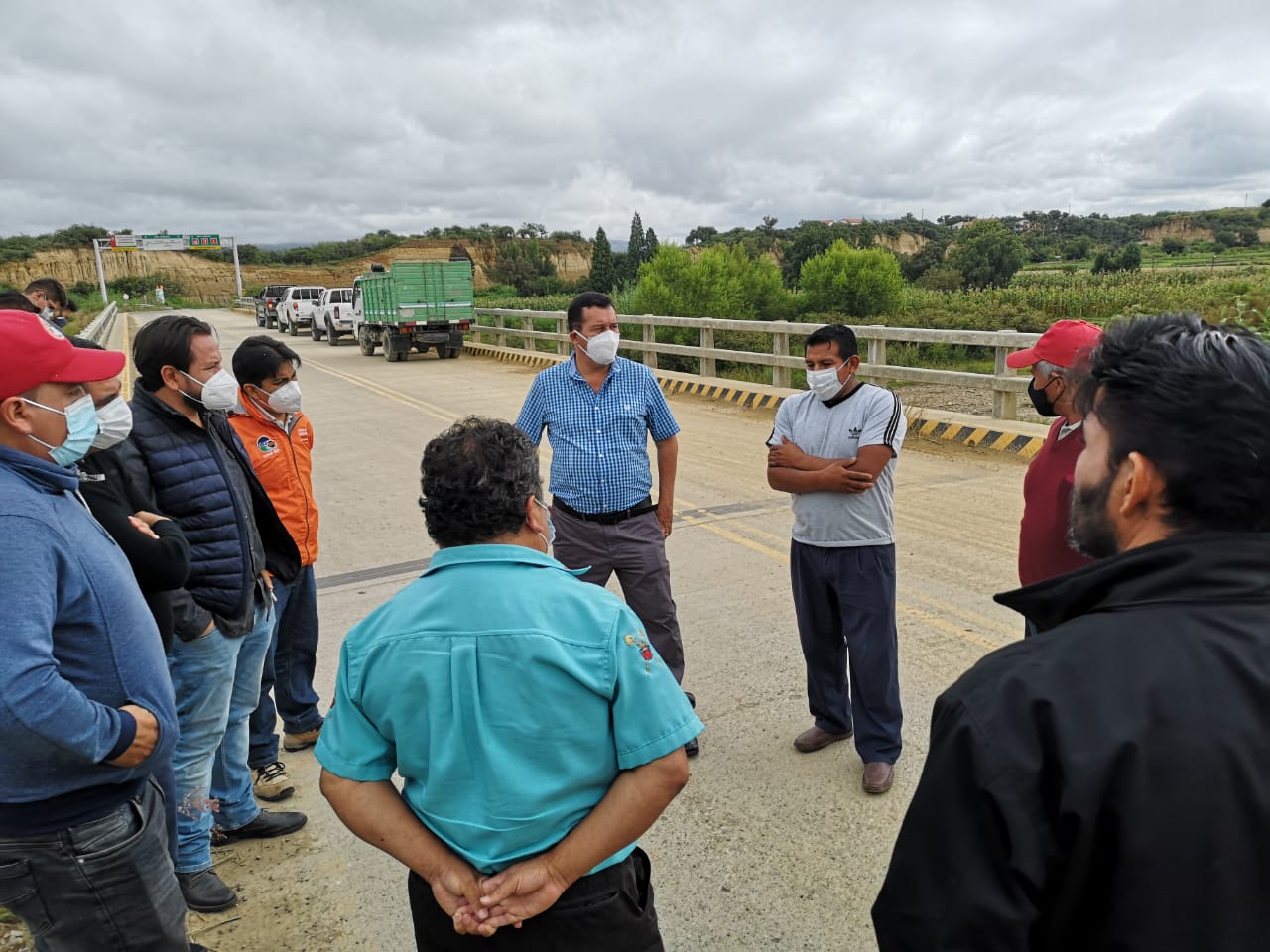 Alcalde Lema coordina acciones para mejorar la integración entre las provincias Cercado y Méndez