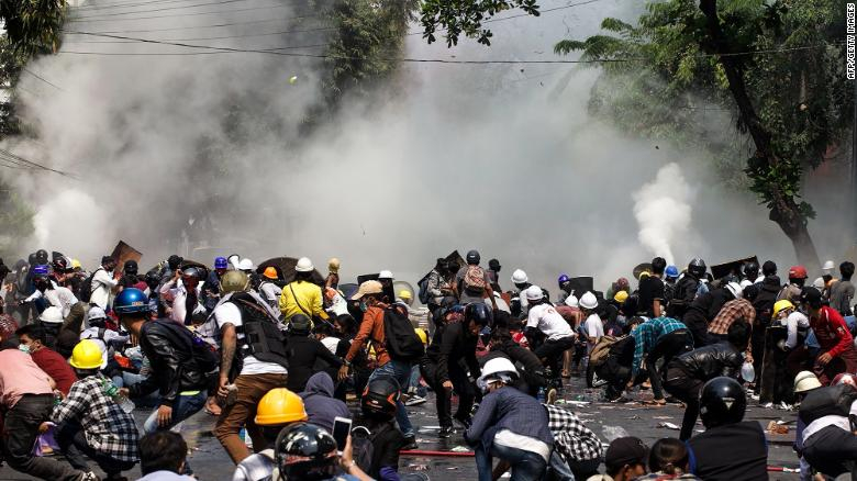 Matanza de civiles en Birmania en el peor día de represión de las protestas por el Ejército