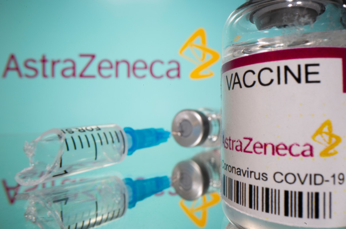 AstraZeneca anunció que su vacuna es 79% eficaz y no conlleva riesgo de coágulos