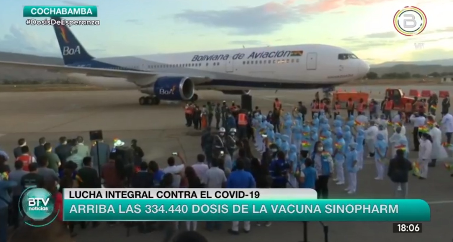 Arriba avión de BoA con 334.400 vacunas Sinopharm y 2,1 millones de jeringas