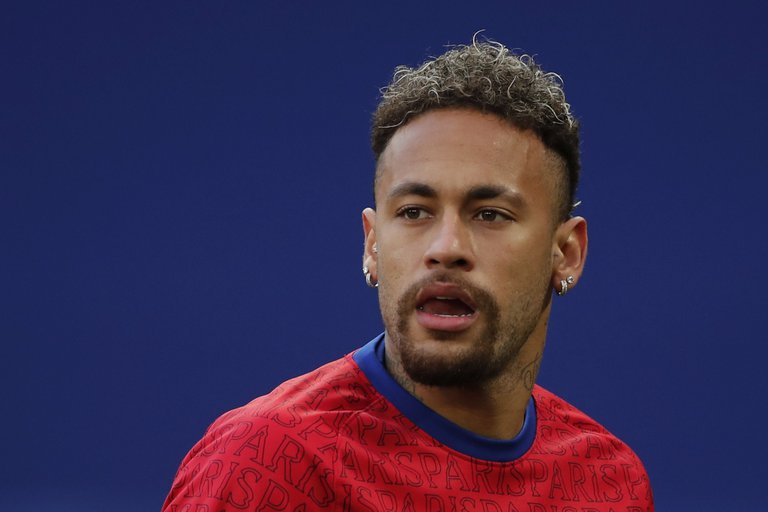 Neymar rompió el silencio tras la acusación por agresión sexual y desmintió la versión de Nike sobre su contrato