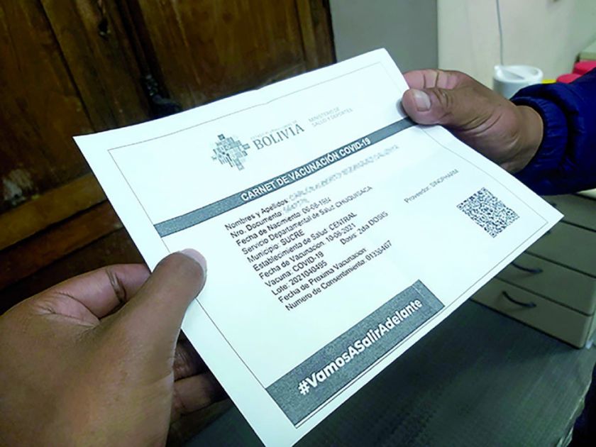 Bolivianos podrán ingresar a Argentina con presentación de prueba PCR y documento de vacuna