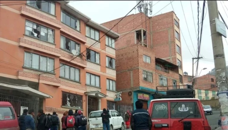 La Paz: Explosión cerca de Adepcoca esta madrugada es investigada por la Policía (FOTOS)