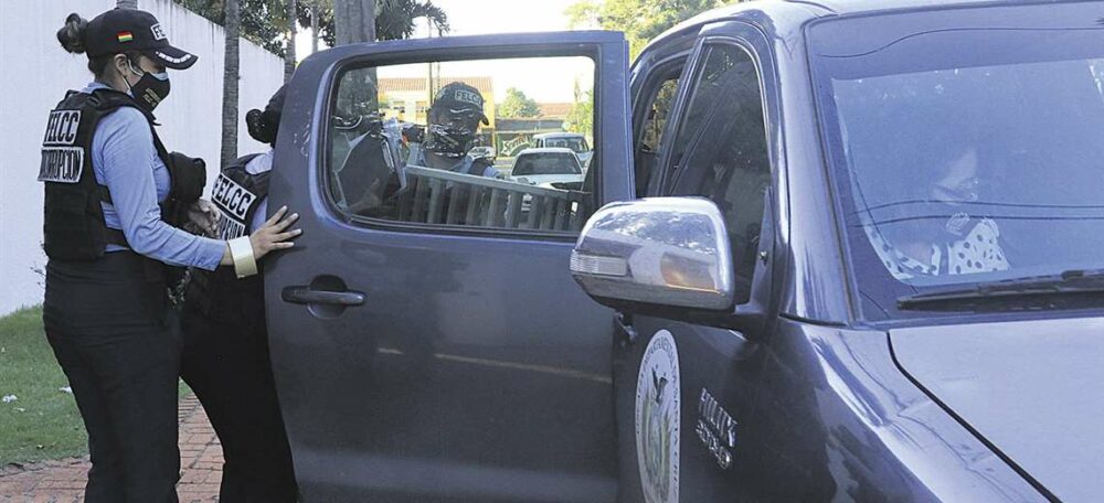 Fiscalía allana el ‘bunker de Percy’ y secuestra una gran cantidad de expedientes