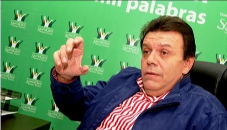Crapuzzi desmiente que huyó del país y asegura que su viaje a Panamá estaba programado