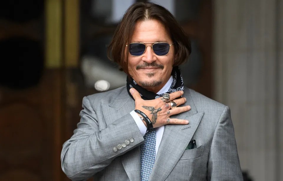 Johnny Depp alerta sobre la proliferación de cuentas falsas con su nombre e imagen
