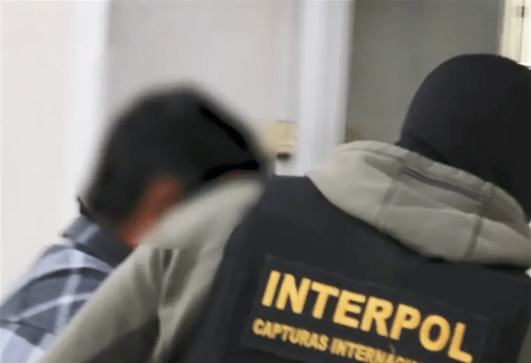 En Uruguay creen que Marset analiza entregarse para proteger a su familia