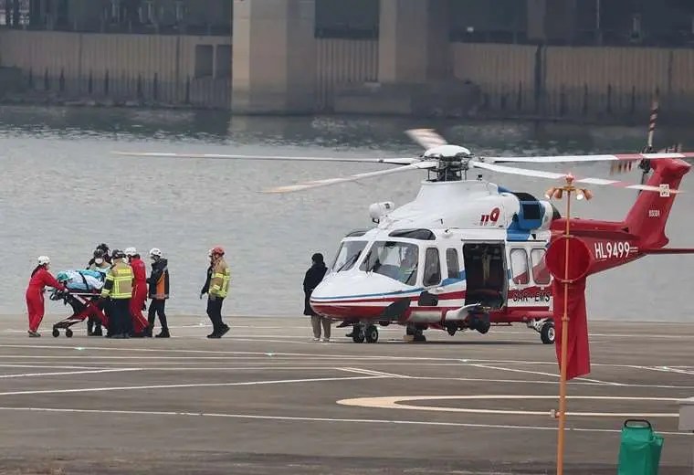 El líder de la oposición de Corea del Sur en cuidados intensivos tras ser apuñalado