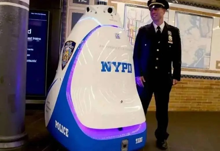 Nueva York retira robot de vigilancia del metro