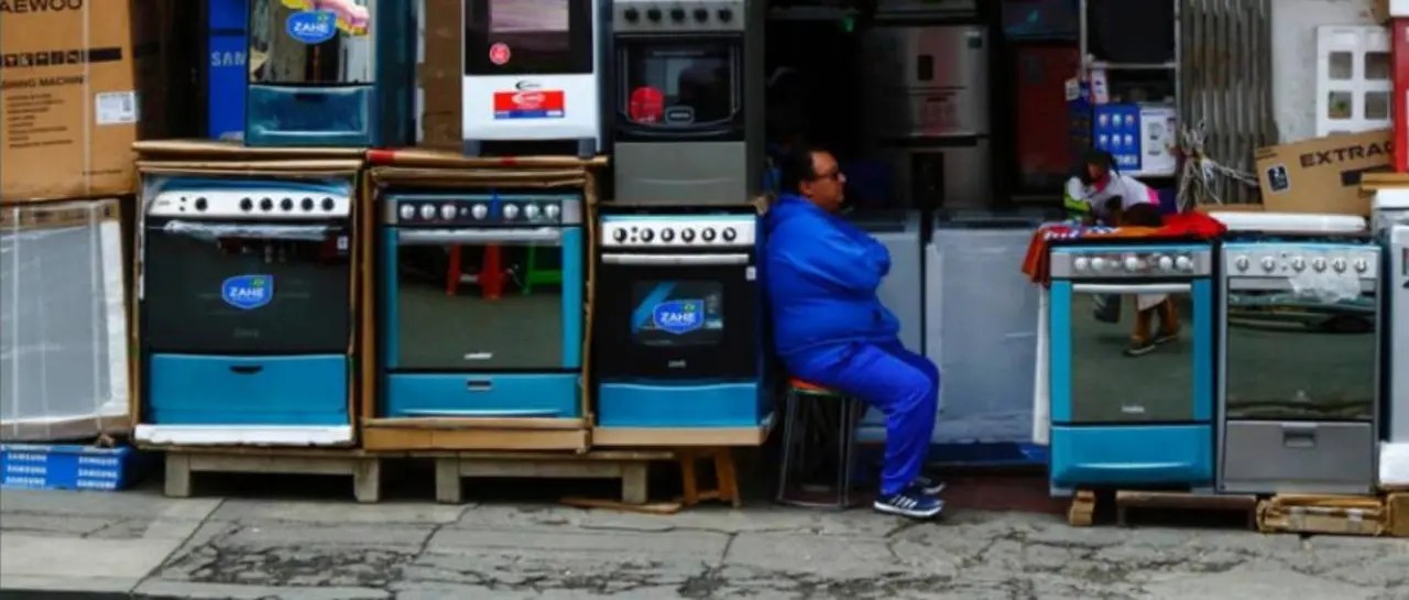 Incertidumbre por el dólar desploma hasta en 80% las ventas de comerciantes en La Paz