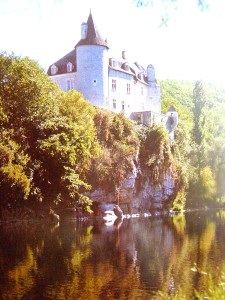 Le château de La Treyne dominant la Dordogne
