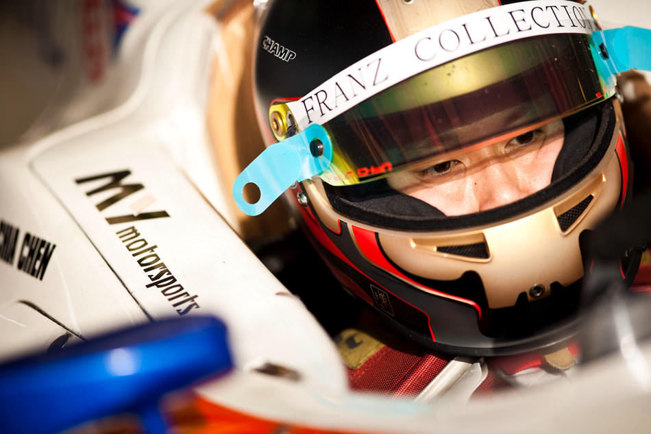 陳乃嘉│賽車手方程式 與時間賽跑，超越自我