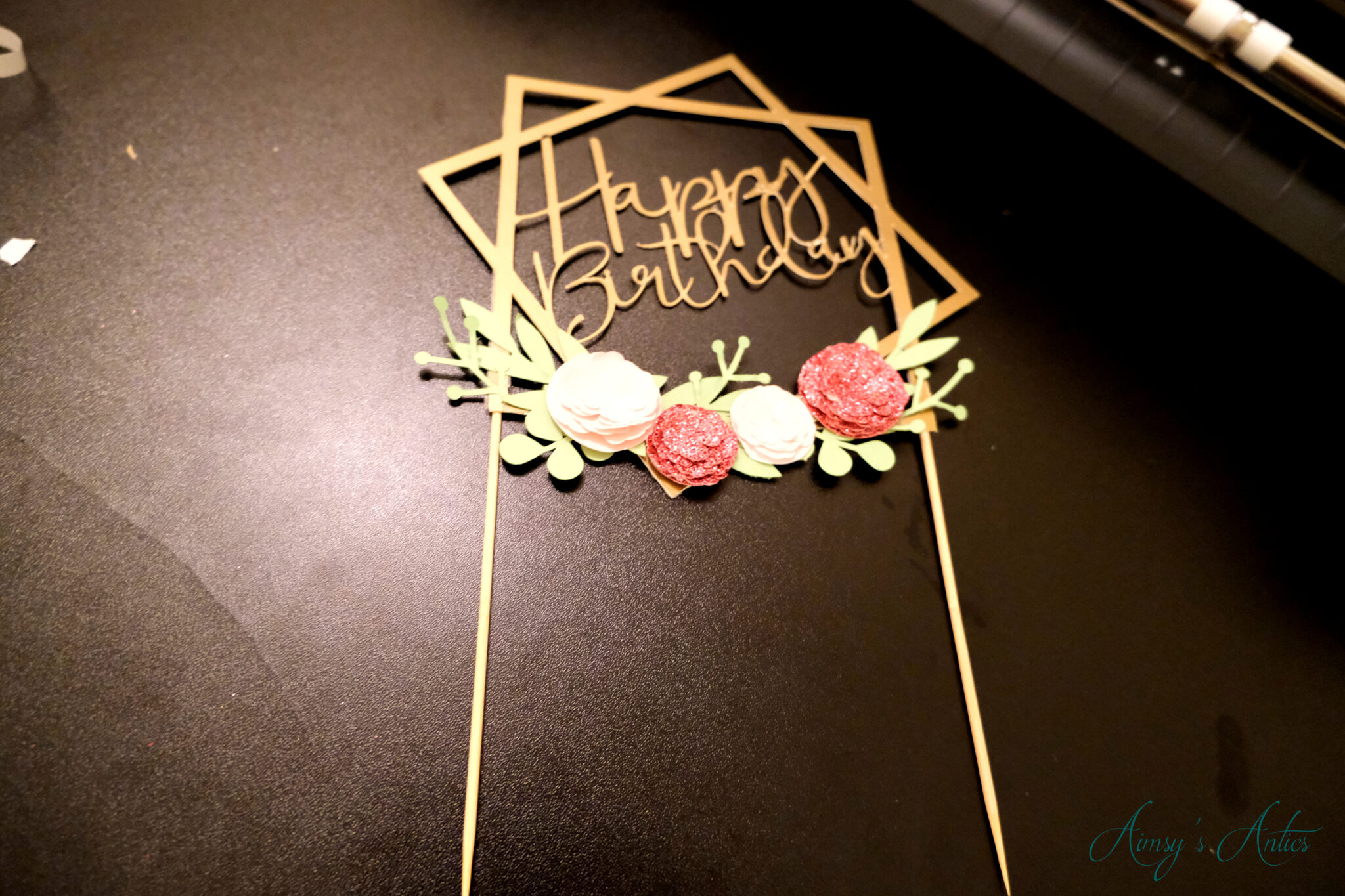 DIY Cake Topper Make with the Silhouette Cameo 4 Aimsy