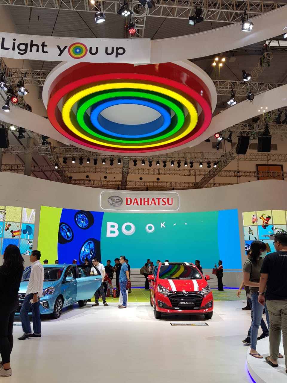 Jangan ke Pameran Mobil GIIAS Tanpa Bawa Istri!