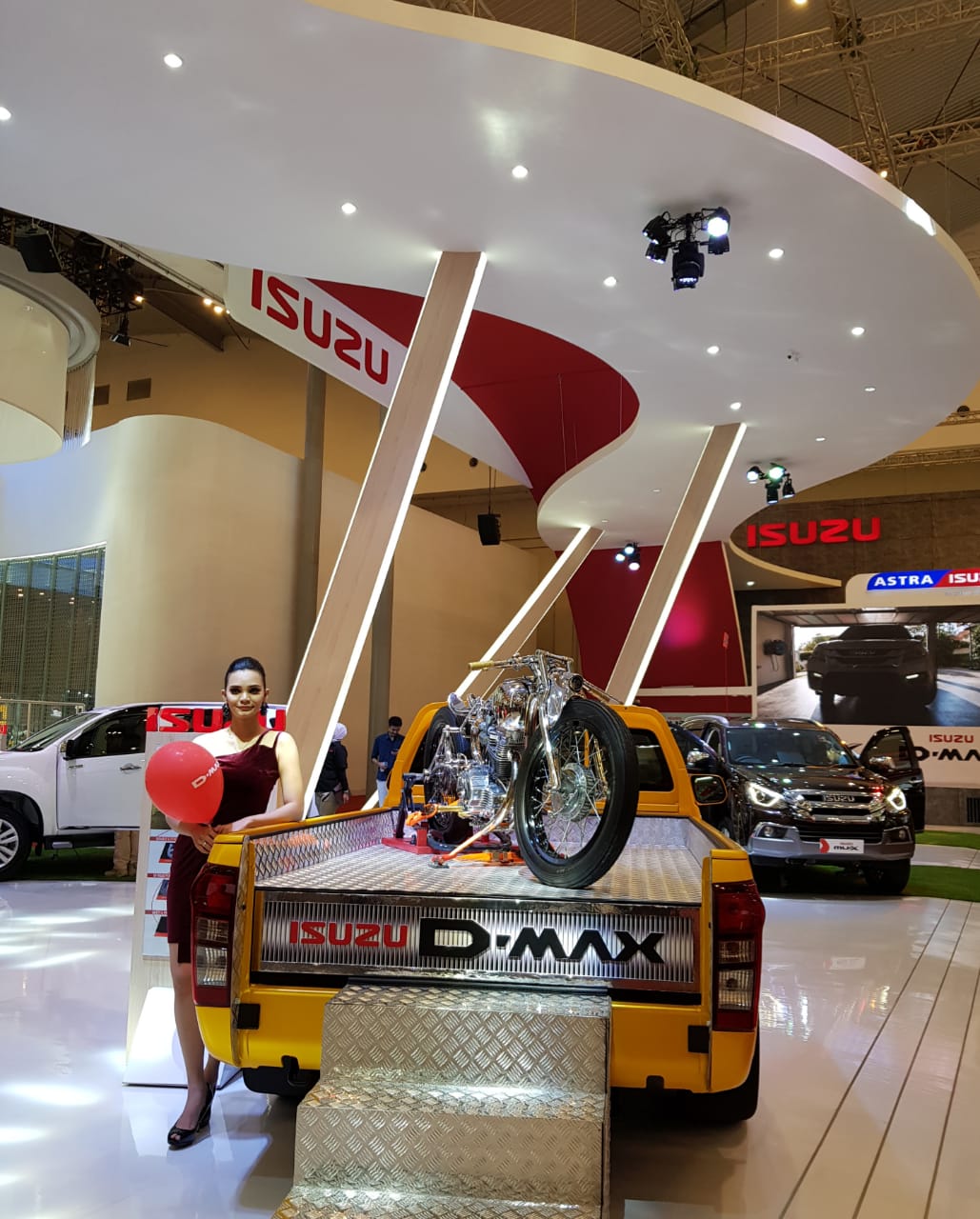 Jangan ke Pameran Mobil GIIAS Tanpa Bawa Istri!