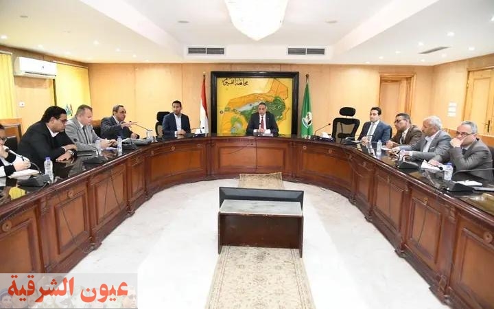 محافظ الفيوم يبحث آليات إنشاء مجمع صناعات زيتون المائدة