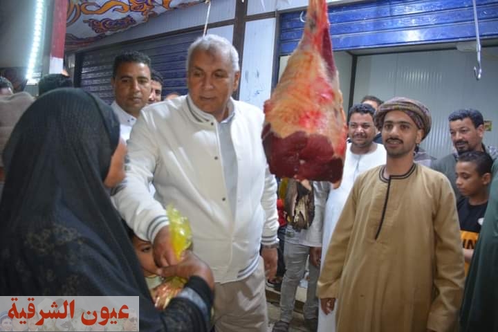 محافظ الوادي الجديد يتفقد سوق الشعلة بالخارجة ويوجه بتخفيض الأسعار