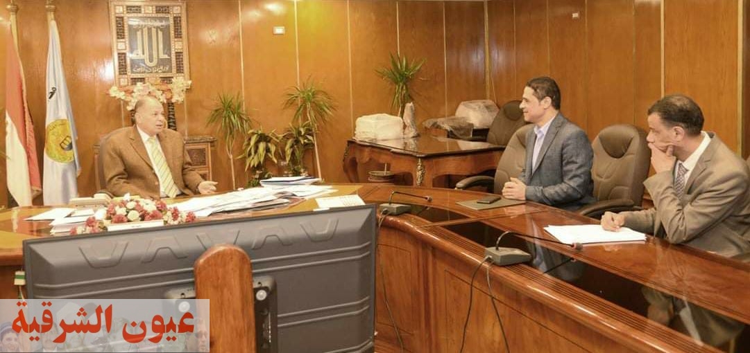 محافظ أسيوط يستعرض آخر مستجدات مشروعات مبادرة 