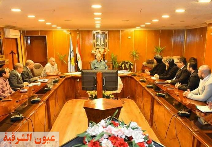 محافظ أسيوط يلتقي الأنبا 