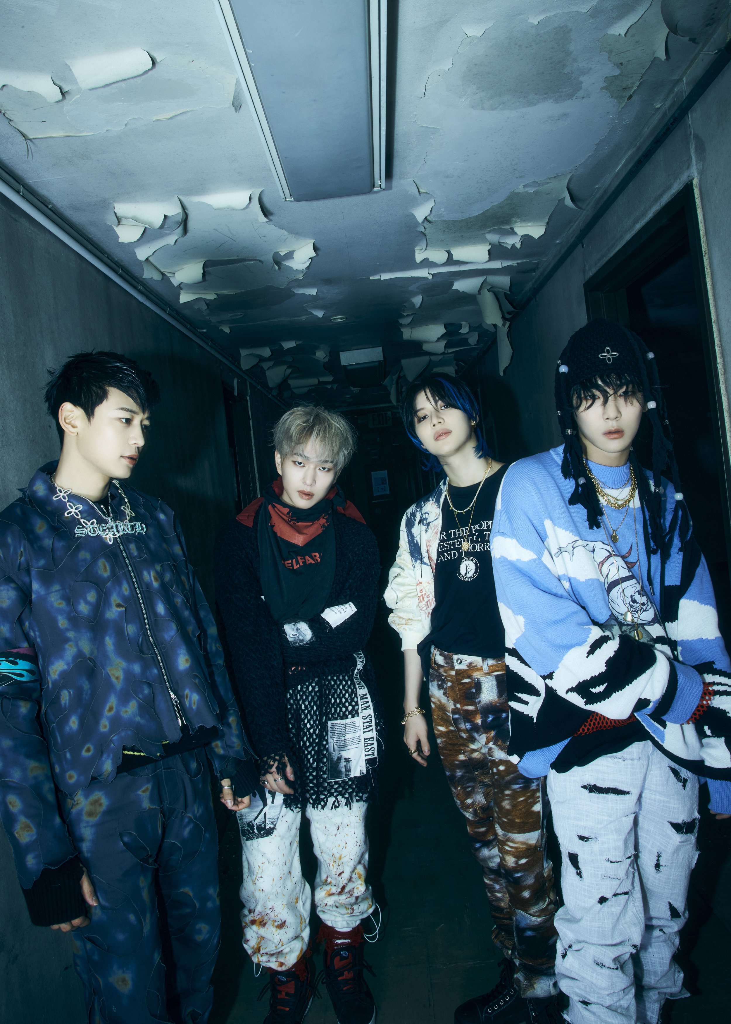 Listen to “SUPERSTAR” by Korean pop band SHINee – Aipate