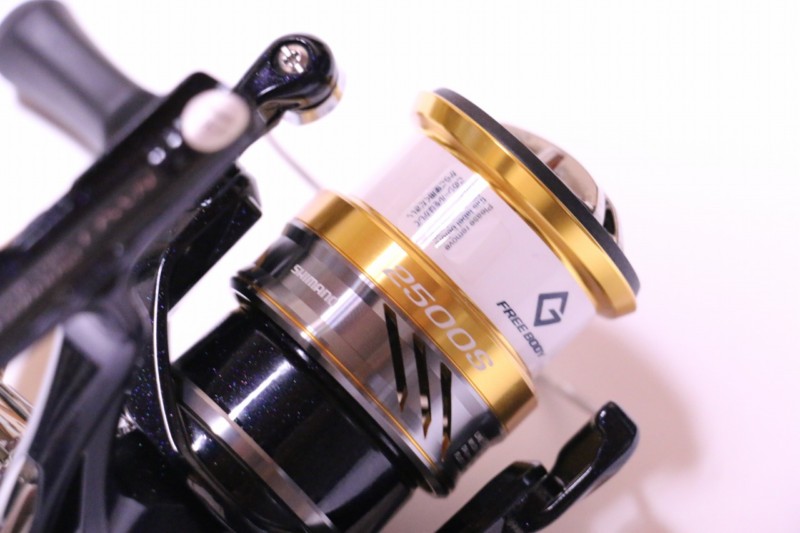 16ナスキー2500HGSをアジングのキャロ用に導入！｜あおむしの