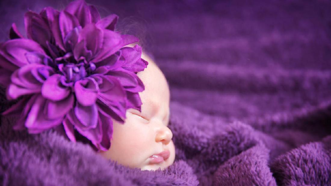 40 Inspirasi Nama Bayi Perempuan Awalan A Bermakna Bersinar