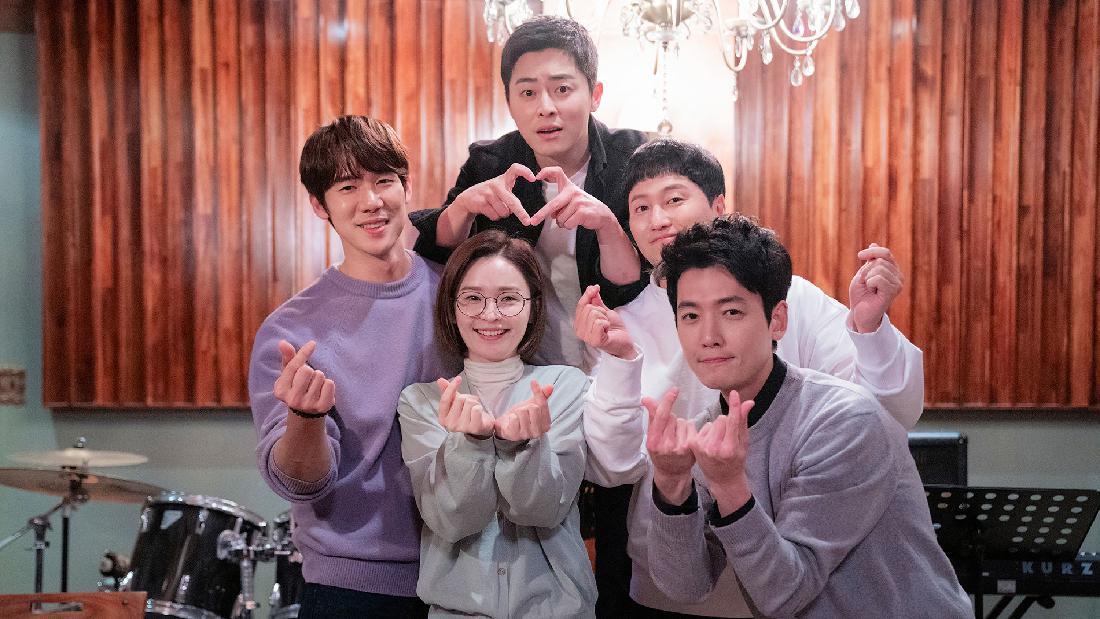 Meskipun sempat dikritik karena episode yang membosankan, hospital playlist 2 mampu menjadi salah satu drama korea terbaru 2021 rating tinggi. 5 Drama Korea Rating Tertinggi Sepanjang Juni 2021