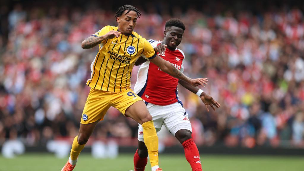 Chelsea Ikut Newcastle Dekati Striker Brighton Joao Pedro