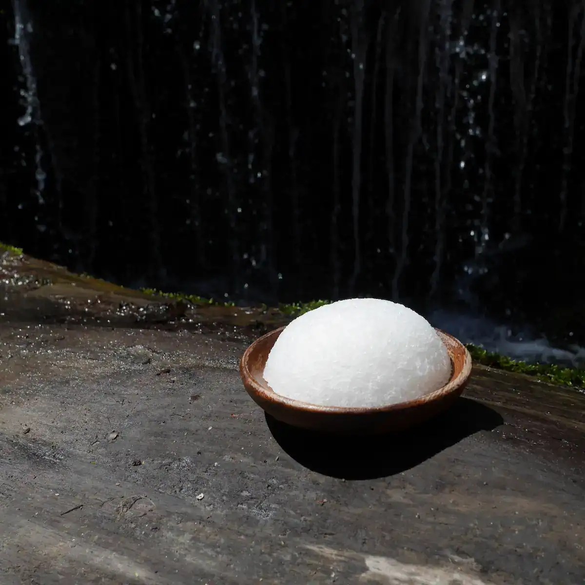 Why Choose a Japanese Konjac Sponge? The Story Behind Japan’s Timeless Skincare Tradition