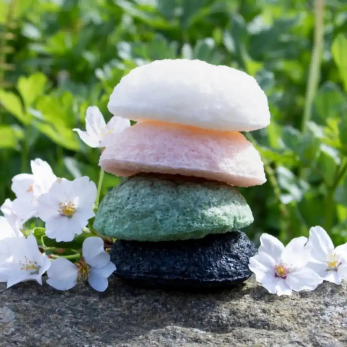 How to Use a Konjac Sponge: A Complete Guide from Japan