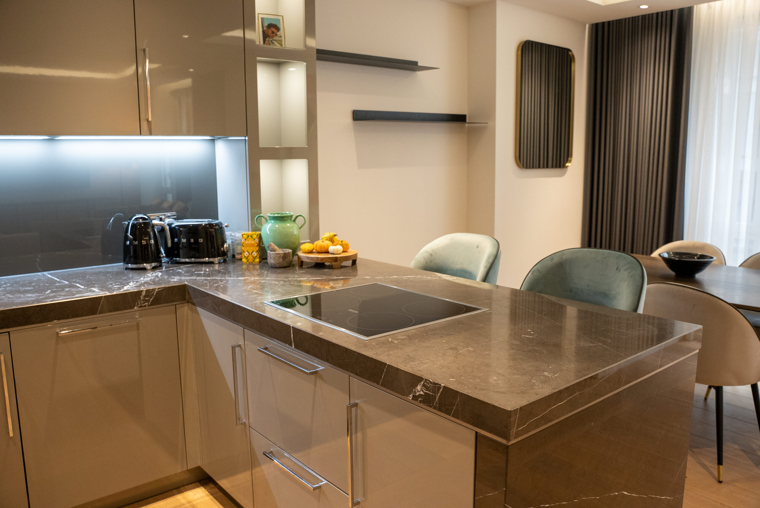 One Home, One Story: Creating a Cohesive Look Across Open‑Plan and Separate Rooms