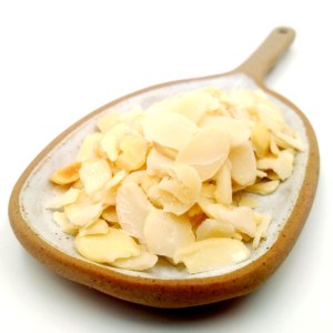 Almendra marcona cruda laminada