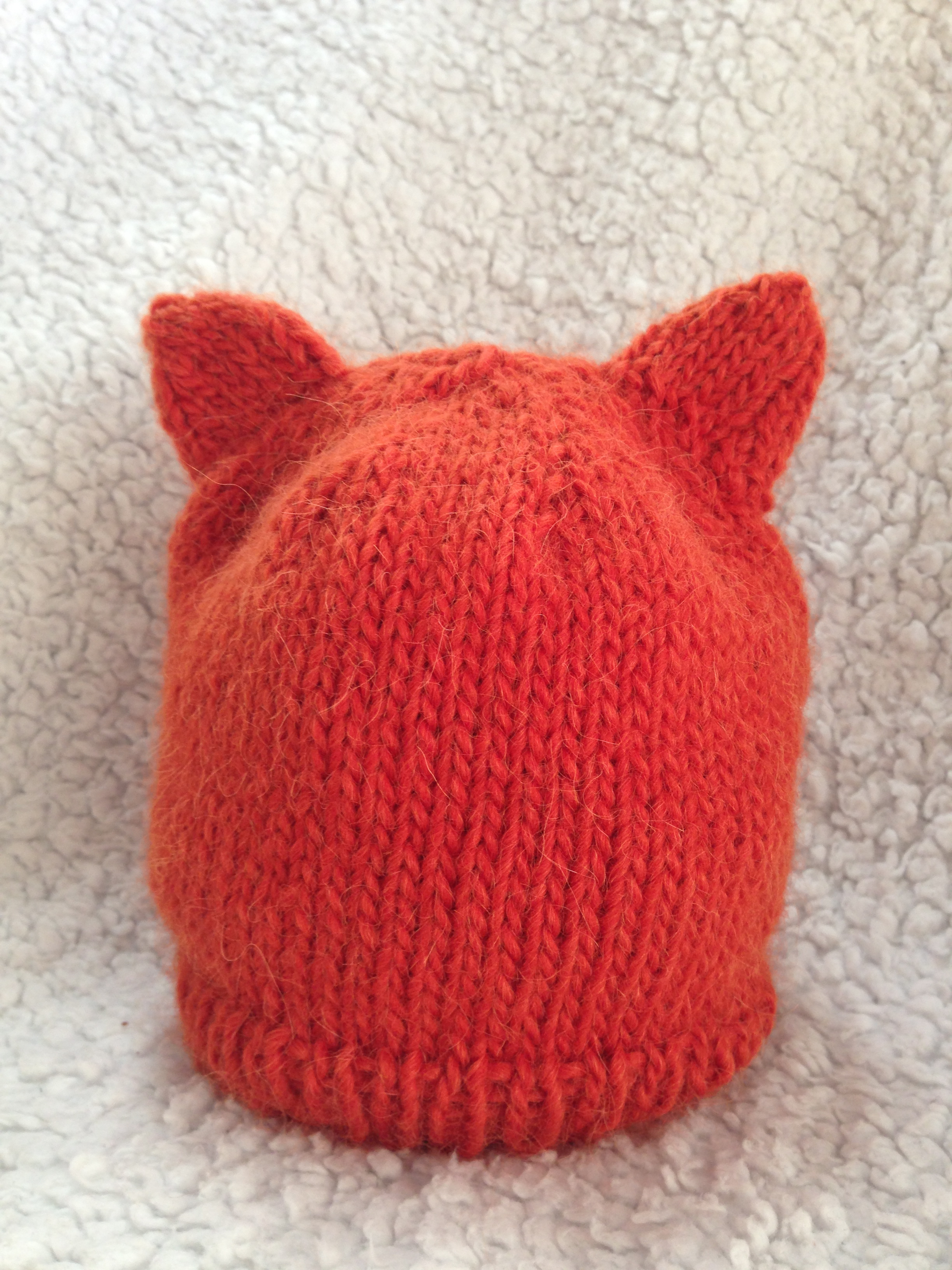 11 years ago was the previous link not what you wanted? Simple Fox Hat Free Pattern Alaska Knit Nat