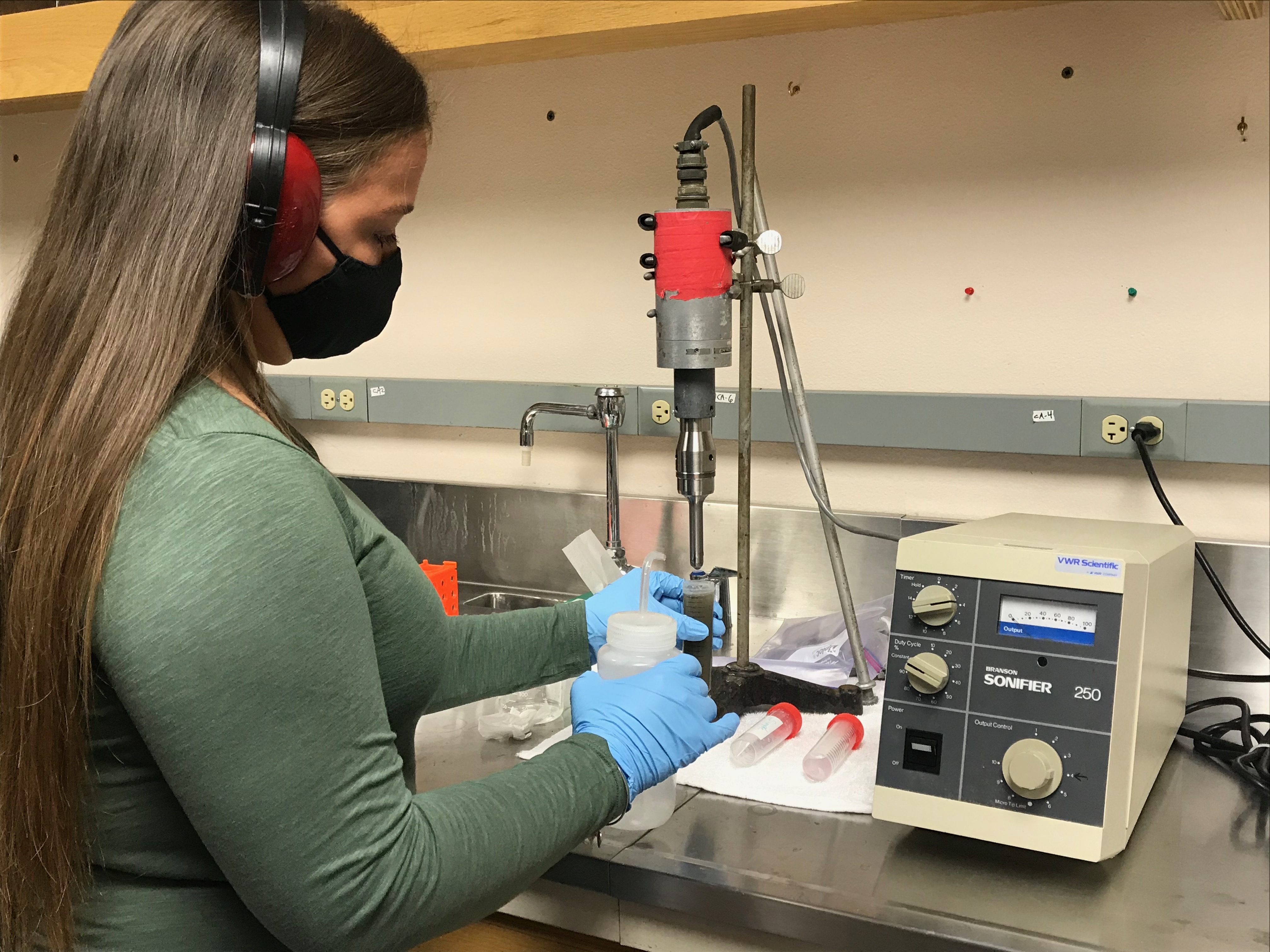 Woman working in a laboratory