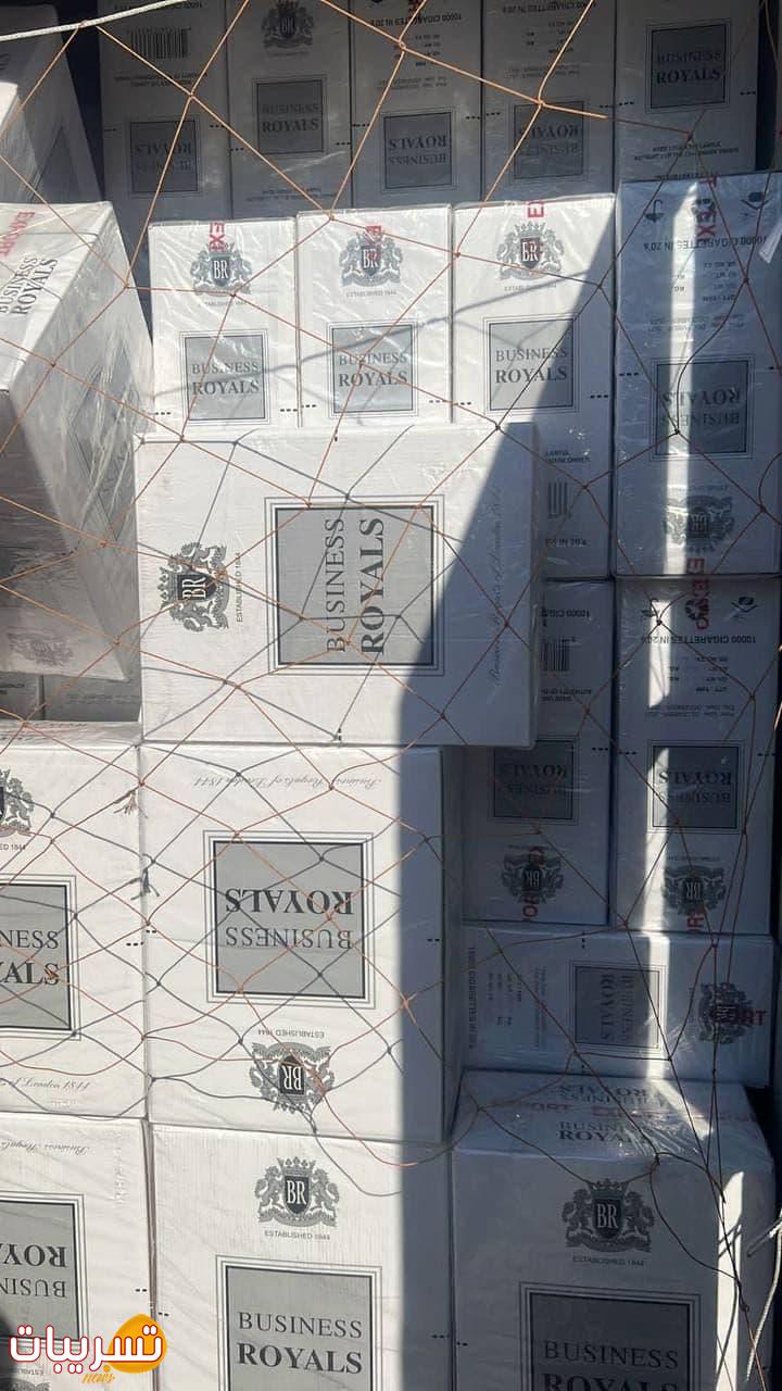 Read more about the article الجمارك تعلن ضبط حاوية سكائر مخالفة في ميناء أم قصر