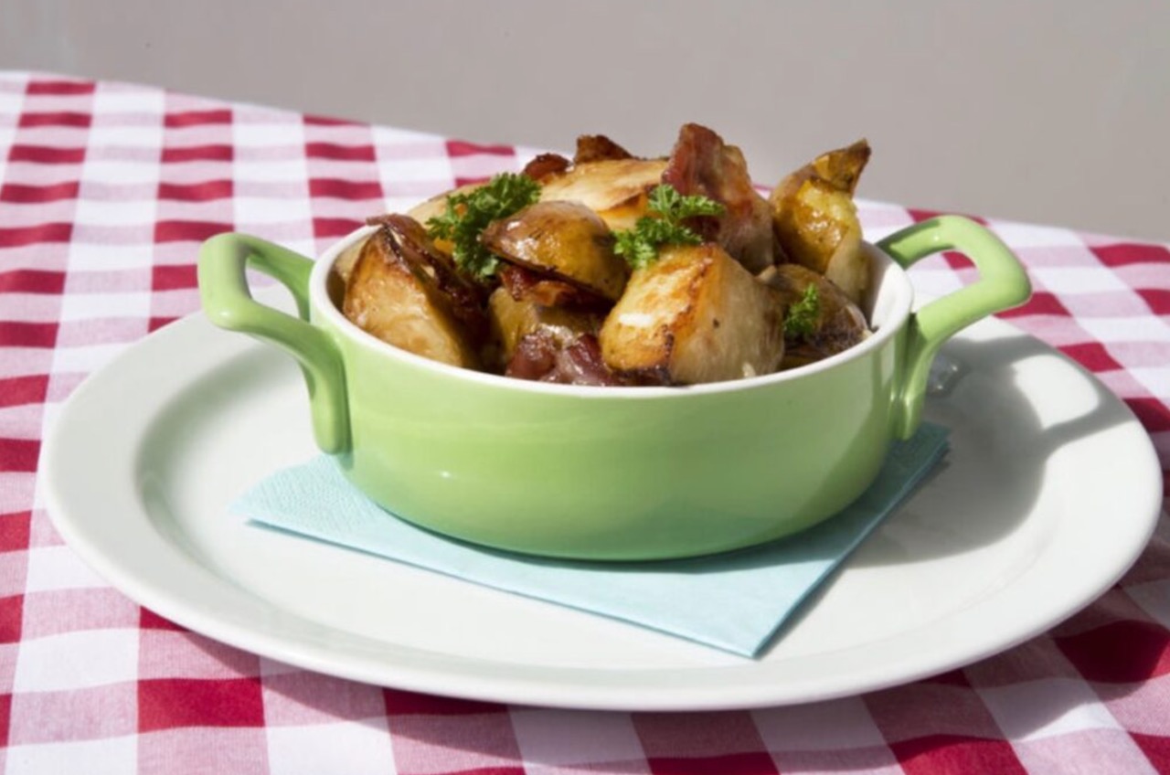 Heitt kartöflusalat með stökku beikoni