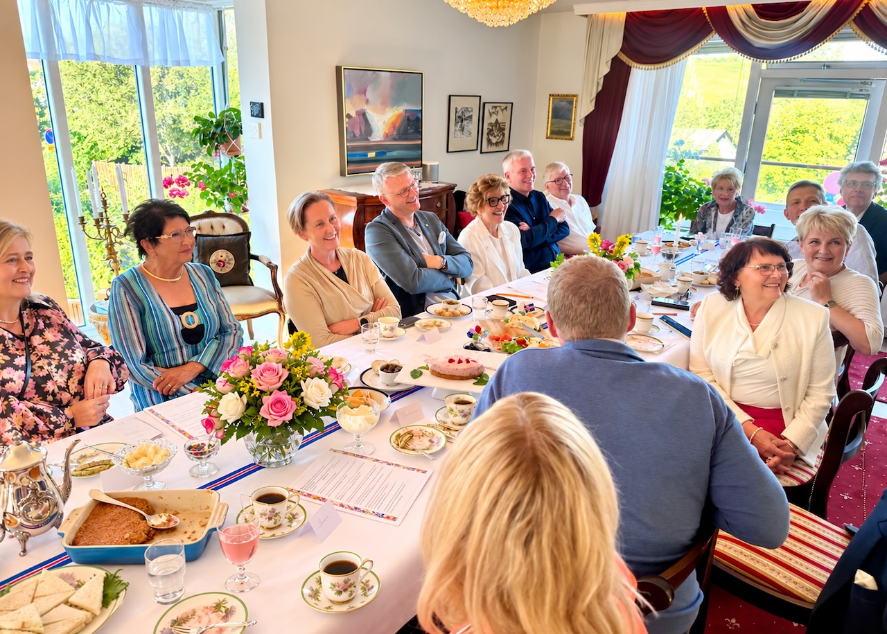 Sjö veislur fyrir sextugan