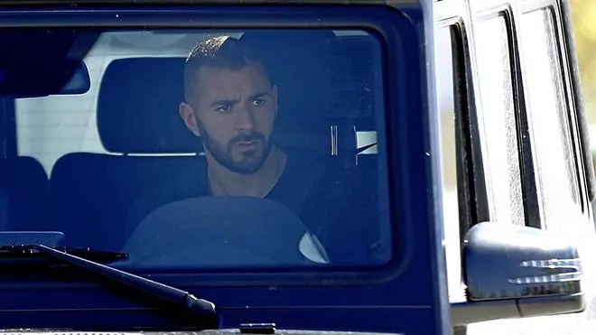 Benzema paraqitet në qjyqin për santazhin ndaj Valbuena, rrezikon 5 vite burg