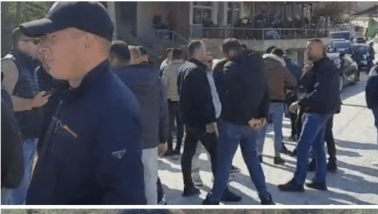 Rritje e çmimeve për plehrat kimik, fermerët e Fierit dhe Beratit në protestë: Na gënjyen