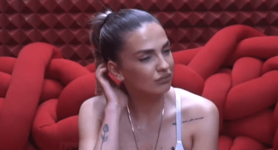 “Qysh thuhet bukur n’shqip”, Beatrix rikthen përsëri batutën e famshme (VIDEO)