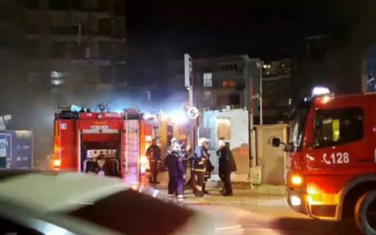 Merr flakë apartamenti në Elbasan, ka vetëm dëme materiale