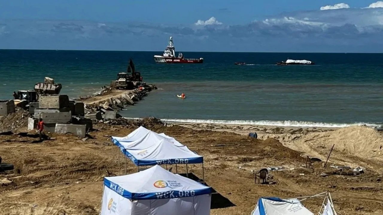 Mbërrijnë ndihmat e para nga deti në Gaza, 200 ton ushqime nga SHBA dhe Emiratet e Bashkuara Arabe