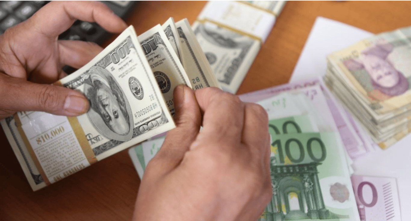 Këmbimi valutor/ Çfarë po ndodh sot me monedhat e huaja? Me sa po blihen dhe shiten dollari dhe euro