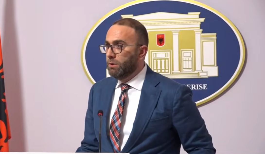 “OSBE/ODIHR çertifikoi 11 majin si farsë, Bardhi: Belinda Balluku, shembulli më flagrant i shkeljeve të rënda të standardeve demokratike