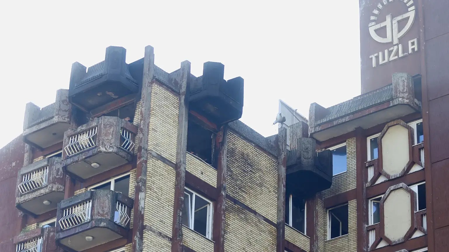Zjarr tragjik në Bosnje: 11 të vdekur dhe mbi 30 të plagosur në azil pleqsh