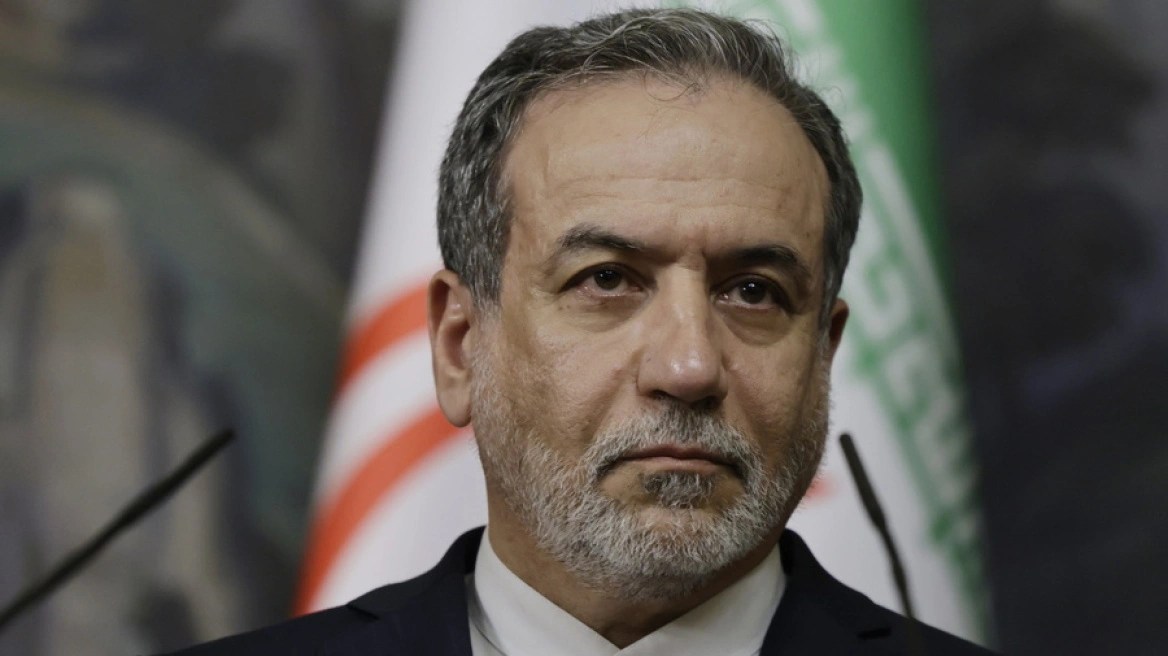 Iranian Foreign Minister warns the US: If you attack us on our land, we will respond with force
