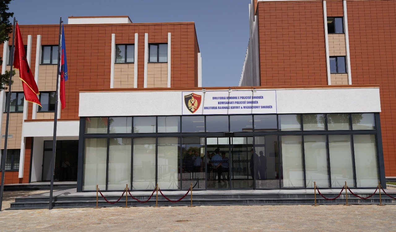 Aksidenti ujor në Rana e Hedhun/ Reagon policia: Viktima ra aksidentalisht nga gomonia, ndërroi jetë në spital