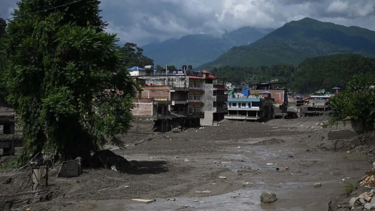 VIDEO/ Katastrofë në kufirin mes Nepalit dhe Tibetit, mbi 160 persona të vdekur dhe më shumë se 1 mijë të zhdukur